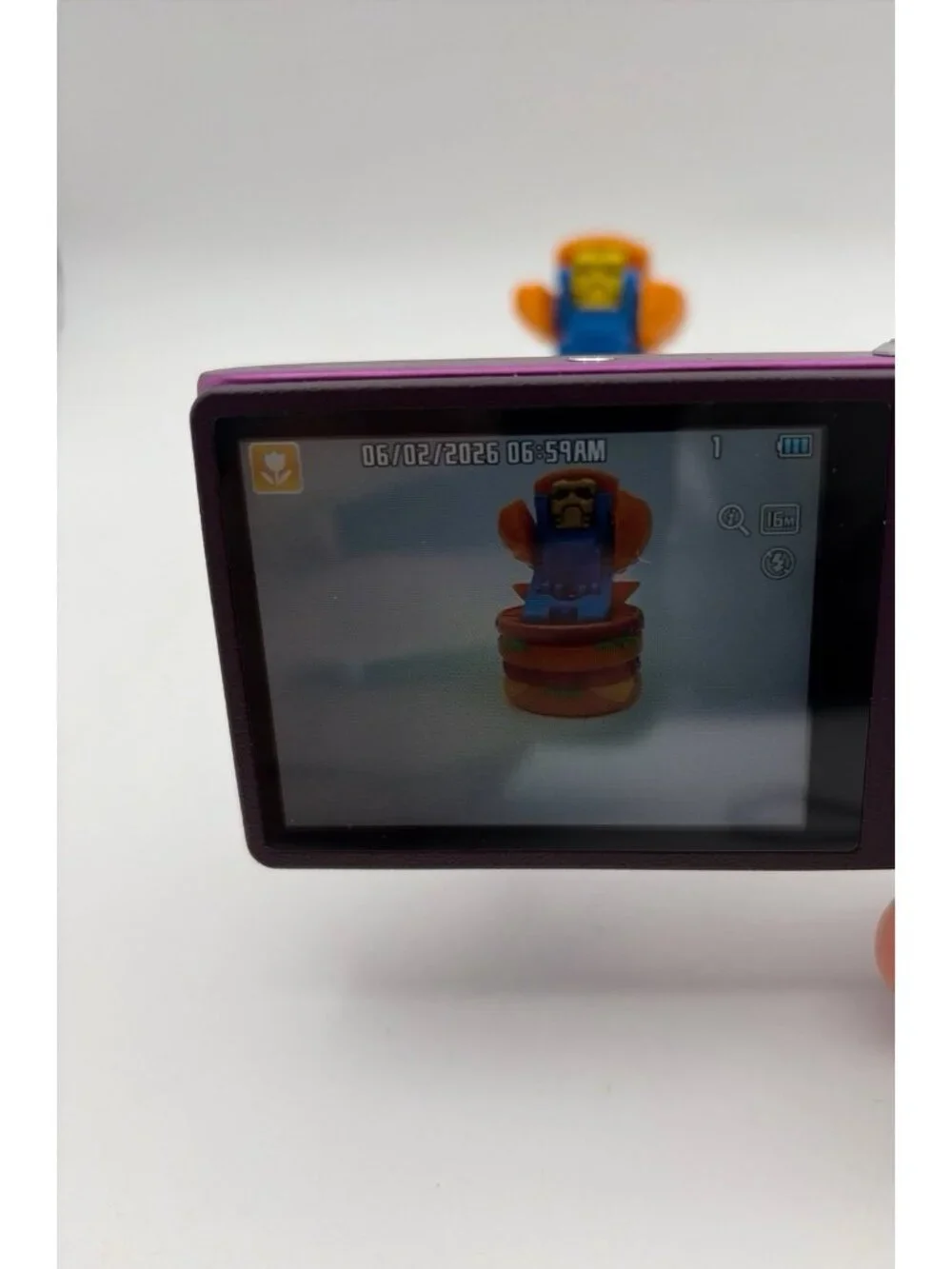 Samsung ST200F 16.1MP 10x WiFi Compact Digital Camera Purple Tested Working